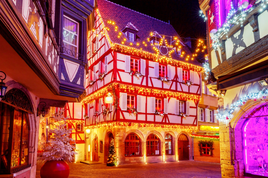 Christmas Time in Colmar, France jigsaw puzzle in Christmas & New Year puzzles on TheJigsawPuzzles.com
