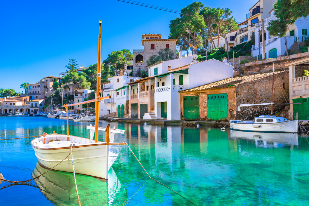 Cala Figuera, Fishing Harbor on Mallorca jigsaw puzzle in Great Sightings puzzles on TheJigsawPuzzles.com