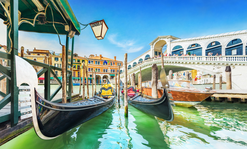 Grand Canal in Venice, Italy jigsaw puzzle in Bridges puzzles on TheJigsawPuzzles.com