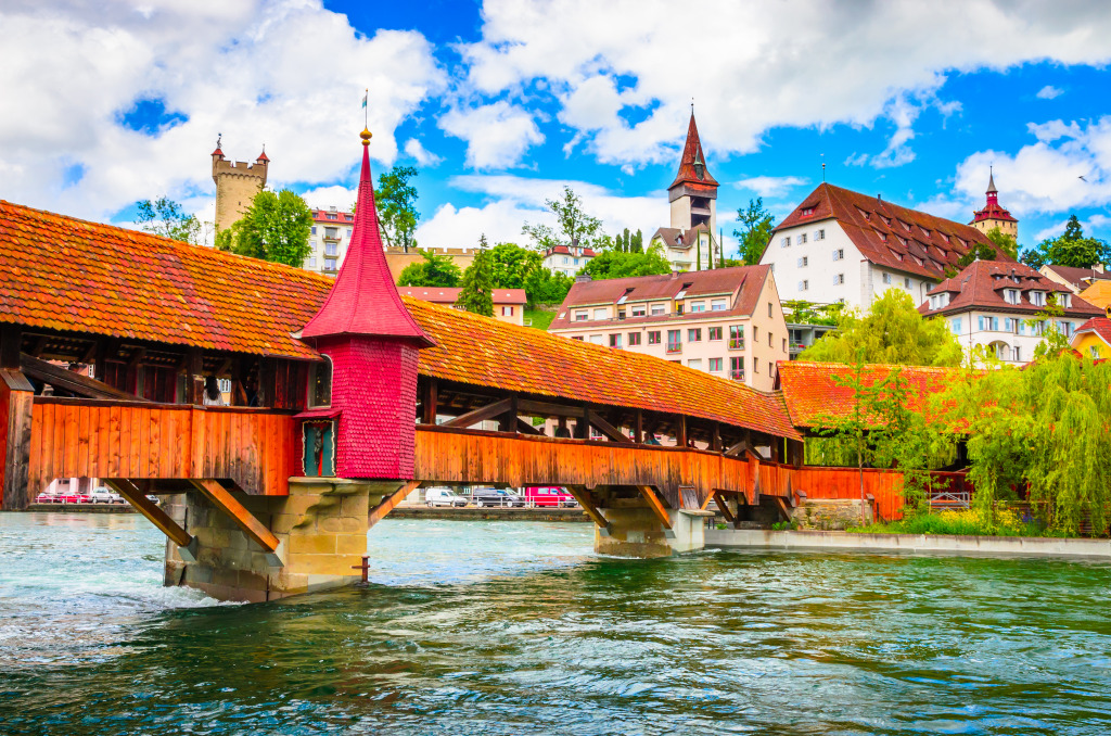 Chapel Bridge and Lake in Lucerne, Switzerland jigsaw puzzle in Bridges puzzles on TheJigsawPuzzles.com