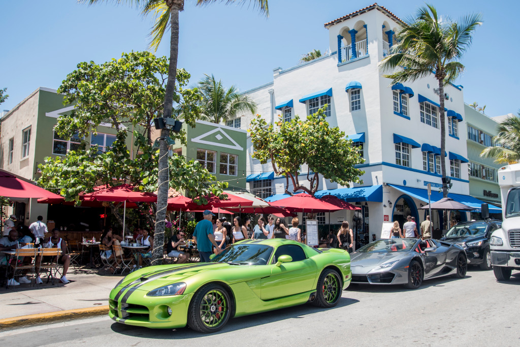 Miami South Beach, Florida jigsaw puzzle in Cars & Bikes puzzles on TheJigsawPuzzles.com