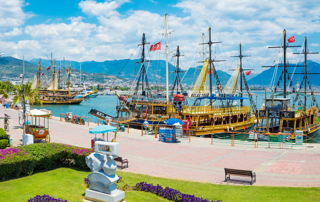 Alanya Seaside Resort City, Turkey jigsaw puzzle in Puzzle of the Day puzzles on TheJigsawPuzzles.com