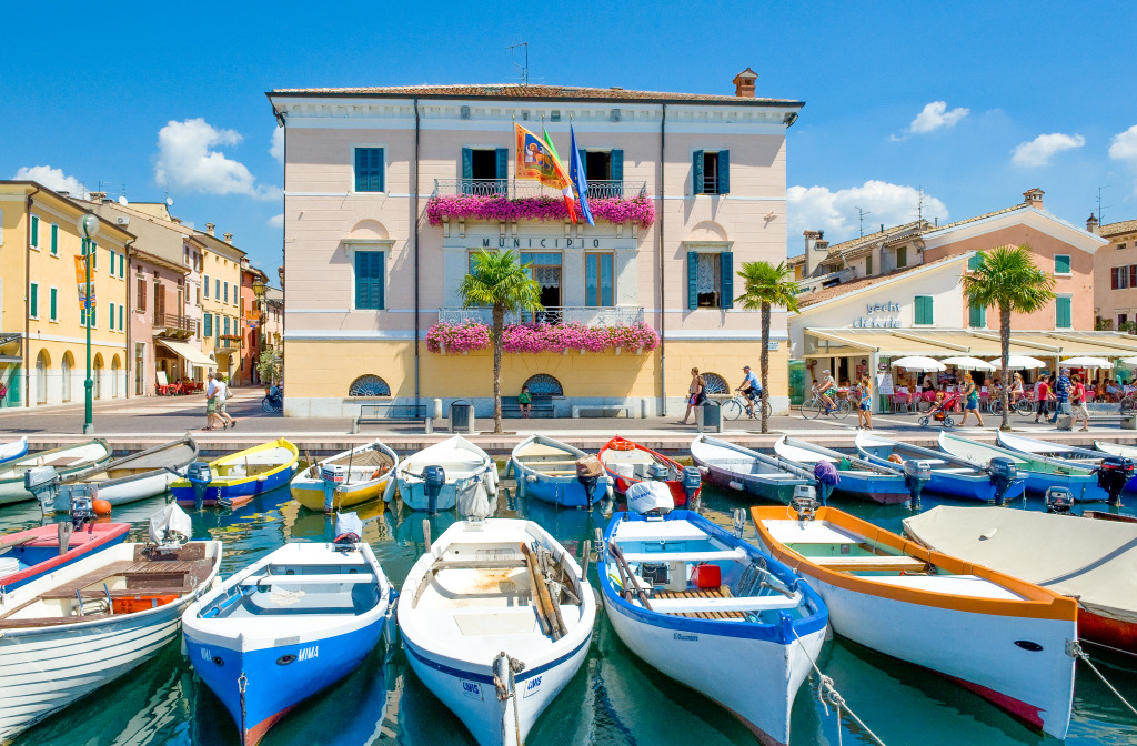 Bardolino, Lake Garda, Italy jigsaw puzzle in Puzzle of the Day puzzles on TheJigsawPuzzles.com