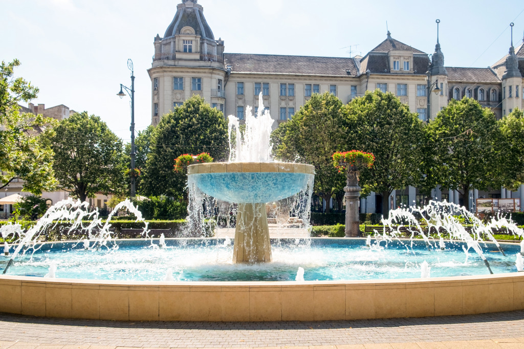 Historical Center of Debrecen, Hungary jigsaw puzzle in Waterfalls puzzles on TheJigsawPuzzles.com