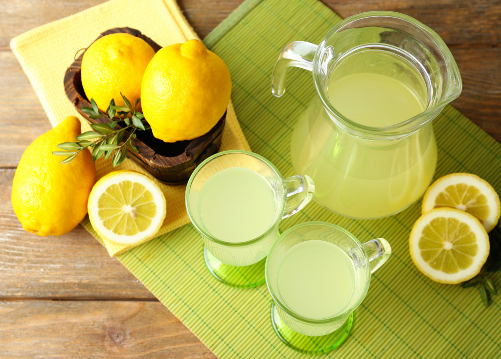 Lemon Juice and Sliced Lemons jigsaw puzzle in Fruits & Veggies puzzles on TheJigsawPuzzles.com