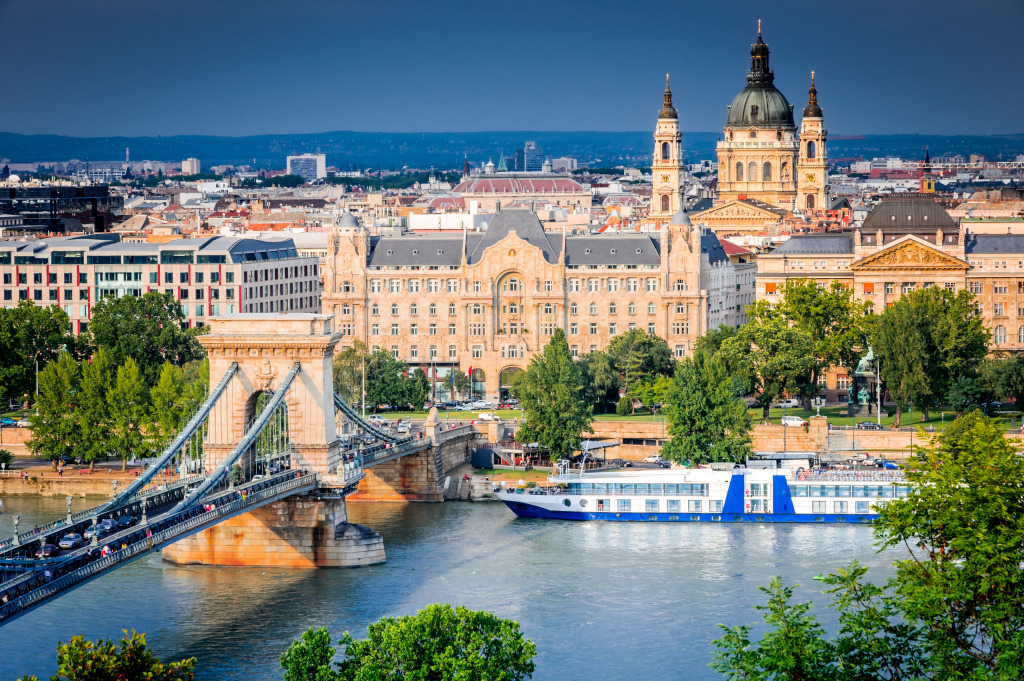 Lanchid Chain Bridge, Budapest, Hungary jigsaw puzzle in Bridges puzzles on TheJigsawPuzzles.com