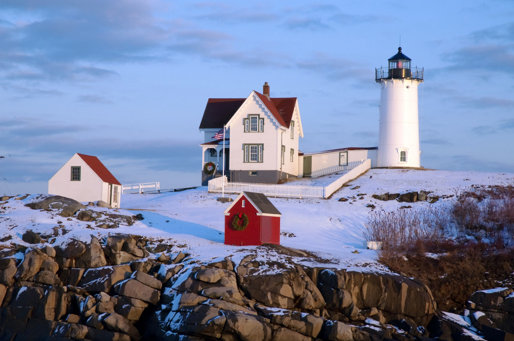 Nubble Lighthouse, Maine jigsaw puzzle in Great Sightings puzzles on TheJigsawPuzzles.com