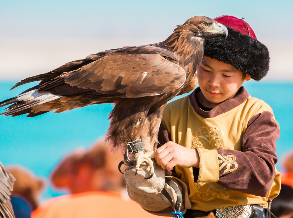 Kazakh Hunter with a Golden Eagle jigsaw puzzle in Animals puzzles on TheJigsawPuzzles.com