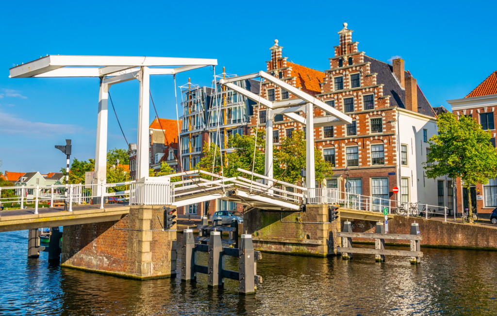 Haarlem, The Netherlands jigsaw puzzle in Bridges puzzles on TheJigsawPuzzles.com