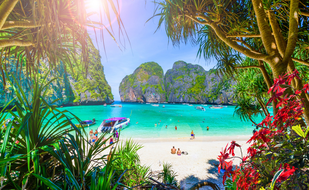 Maya Beach on Phi Phi Islands, Thailand jigsaw puzzle in Great Sightings puzzles on TheJigsawPuzzles.com