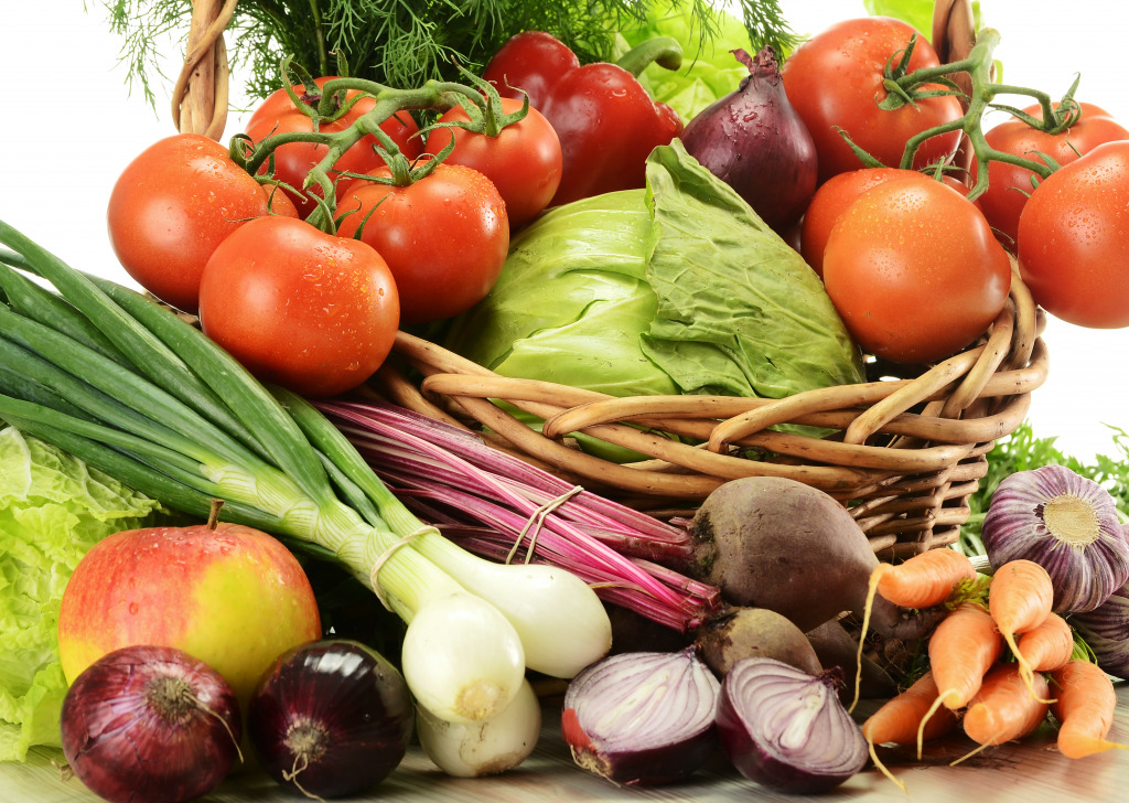 Raw Vegetables in a Wicker Basket jigsaw puzzle in Fruits & Veggies puzzles on TheJigsawPuzzles.com