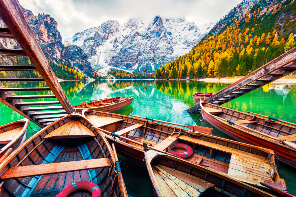 Lake Braies, Italian Alps jigsaw puzzle in Great Sightings puzzles on TheJigsawPuzzles.com