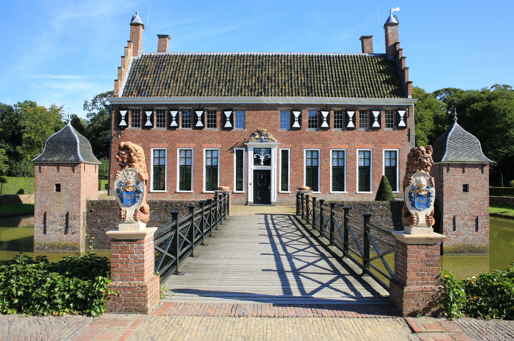 Historic Castle Menkemaborg, Netherlands jigsaw puzzle in Castles puzzles on TheJigsawPuzzles.com