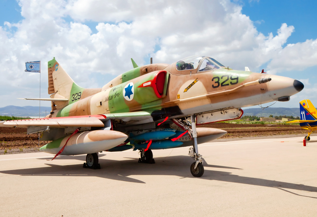 Israeli Air Force A-4 Skyhawk jigsaw puzzle in Aviation puzzles on TheJigsawPuzzles.com