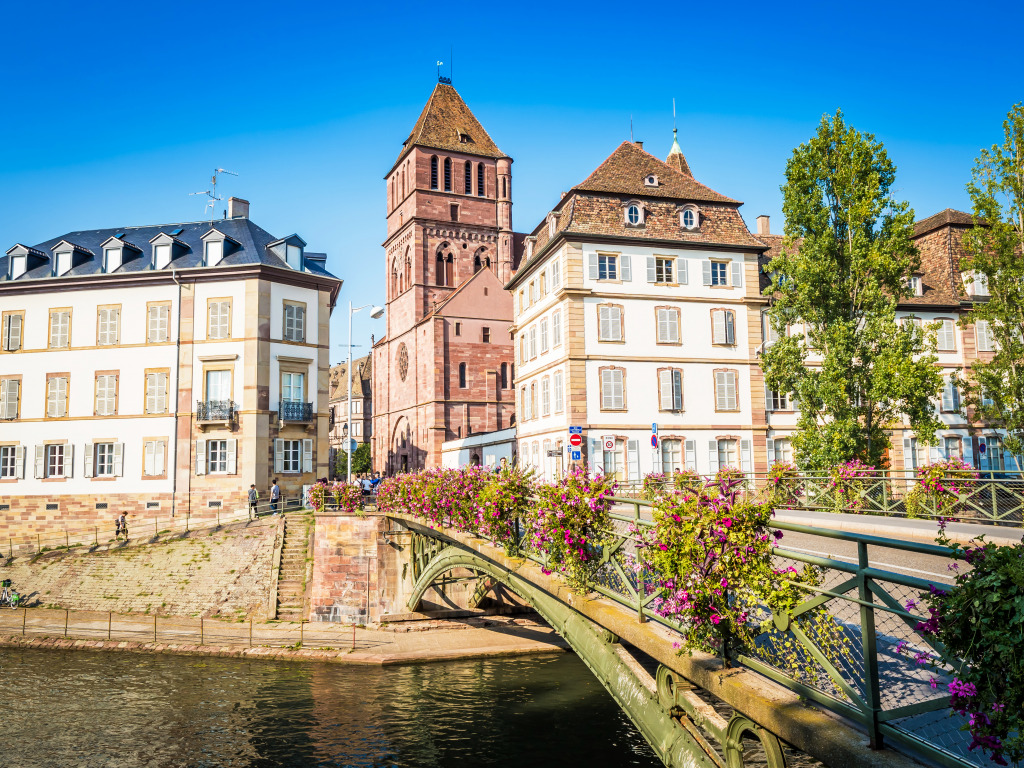 Historic District of Strasbourg, France jigsaw puzzle in Bridges puzzles on TheJigsawPuzzles.com