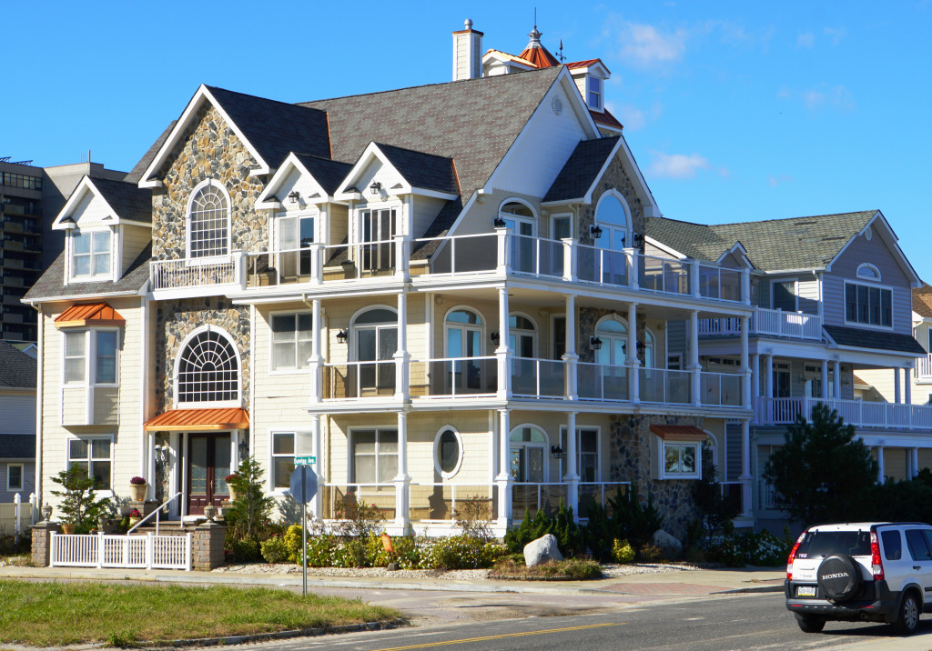 Beach Houses along Atlantic City Boardwalk jigsaw puzzle in Street View puzzles on TheJigsawPuzzles.com