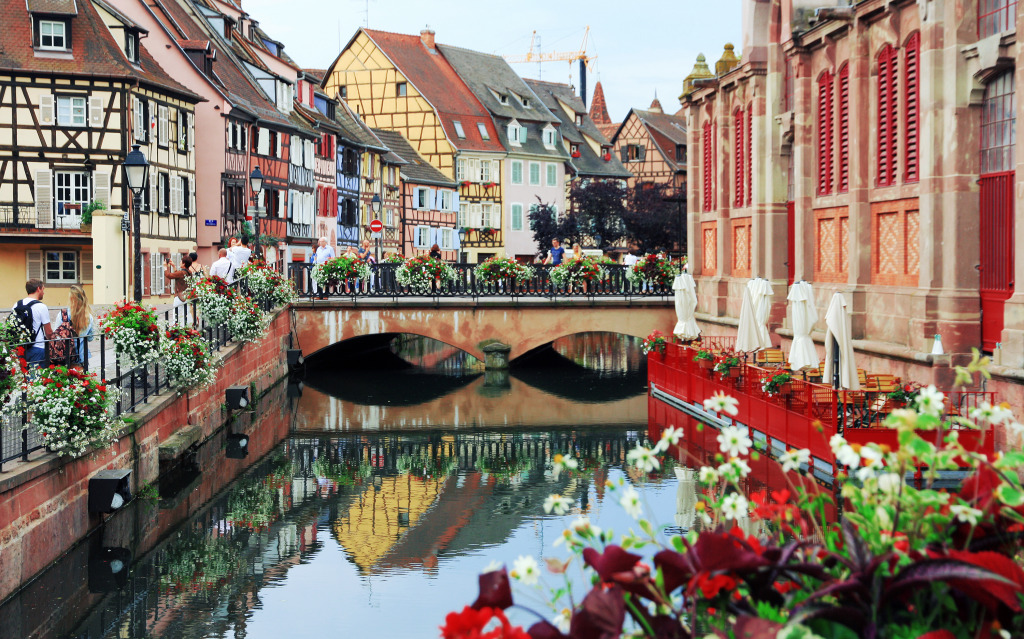 Historic Center of Colmar, France jigsaw puzzle in Bridges puzzles on TheJigsawPuzzles.com