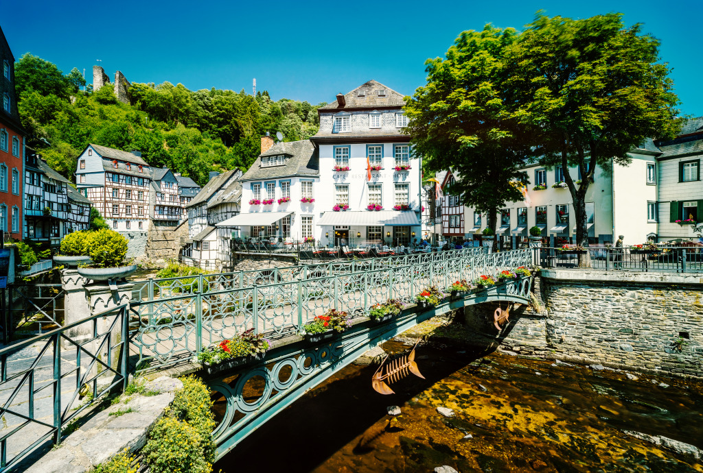 City of Monschau, Germany jigsaw puzzle in Bridges puzzles on TheJigsawPuzzles.com