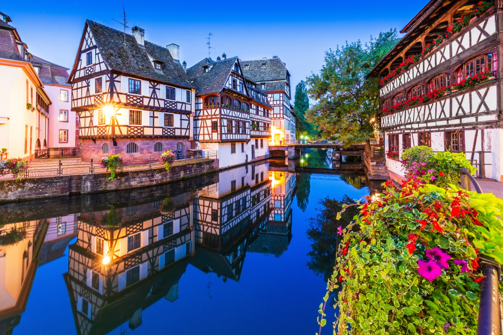 Half-timbered Houses, Strasbourg, France jigsaw puzzle in Street View puzzles on TheJigsawPuzzles.com