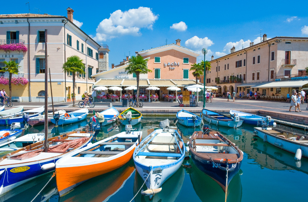 Bardolino, Garda Lake, Italy jigsaw puzzle in Great Sightings puzzles on TheJigsawPuzzles.com