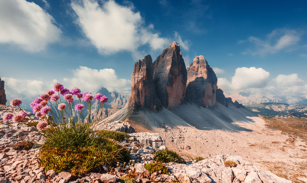 Tre Cime di Lavaredo Peak, Dolomite Mountains jigsaw puzzle in Great Sightings puzzles on TheJigsawPuzzles.com