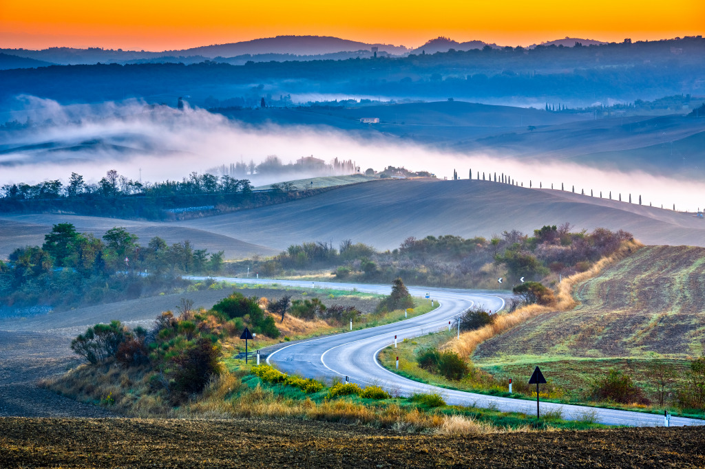 Tuscany Landscape at Sunrise, Italy jigsaw puzzle in Great Sightings puzzles on TheJigsawPuzzles.com