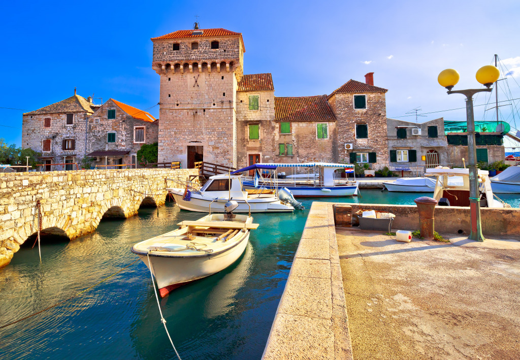 Kastel Gomilica, Croatia jigsaw puzzle in Castles puzzles on TheJigsawPuzzles.com