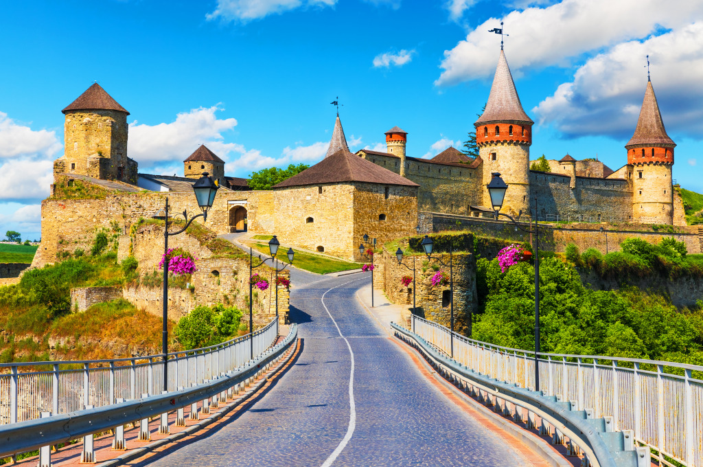 Castle in Kamianets-Podilskyi, Ukraine jigsaw puzzle in Castles puzzles on TheJigsawPuzzles.com