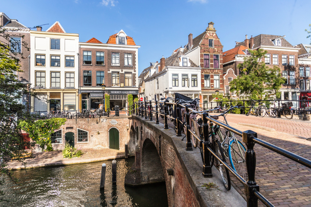 Oudegracht Canal, Utrecht, The Netherlands jigsaw puzzle in Bridges puzzles on TheJigsawPuzzles.com