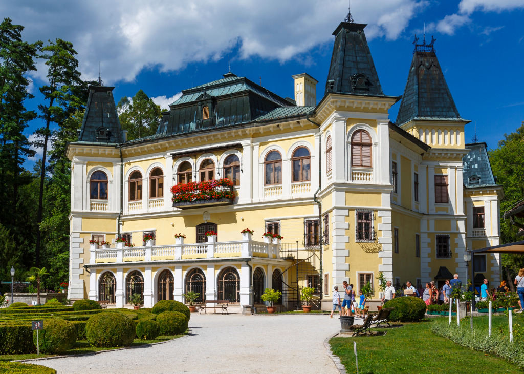 Manor House of Betliar, Slovakia jigsaw puzzle in Castles puzzles on TheJigsawPuzzles.com