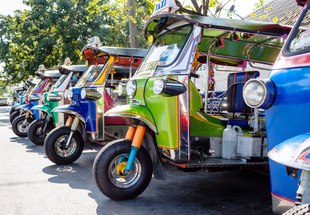 Tuk Tuk Taxis in Bangkok, Thailand jigsaw puzzle in Cars & Bikes puzzles on TheJigsawPuzzles.com