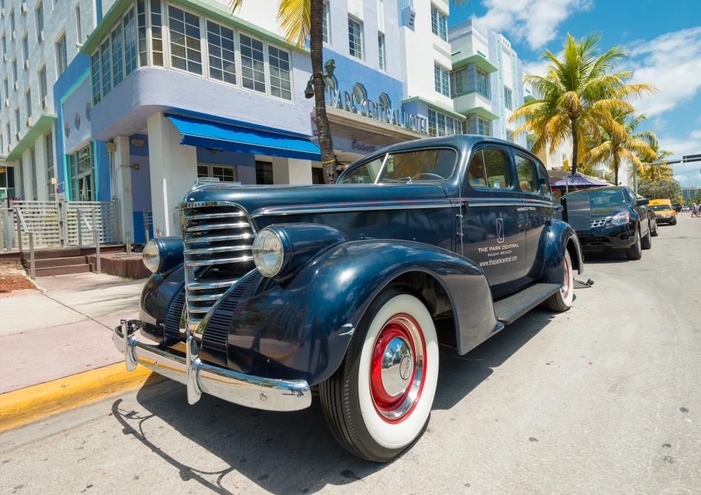 Ocean Drive, Miami Beach, Florida jigsaw puzzle in Cars & Bikes puzzles on TheJigsawPuzzles.com