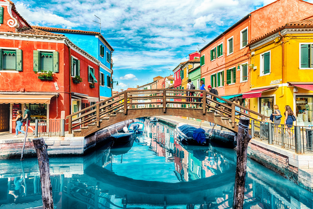 Burano Island, Venice, Italy jigsaw puzzle in Bridges puzzles on TheJigsawPuzzles.com