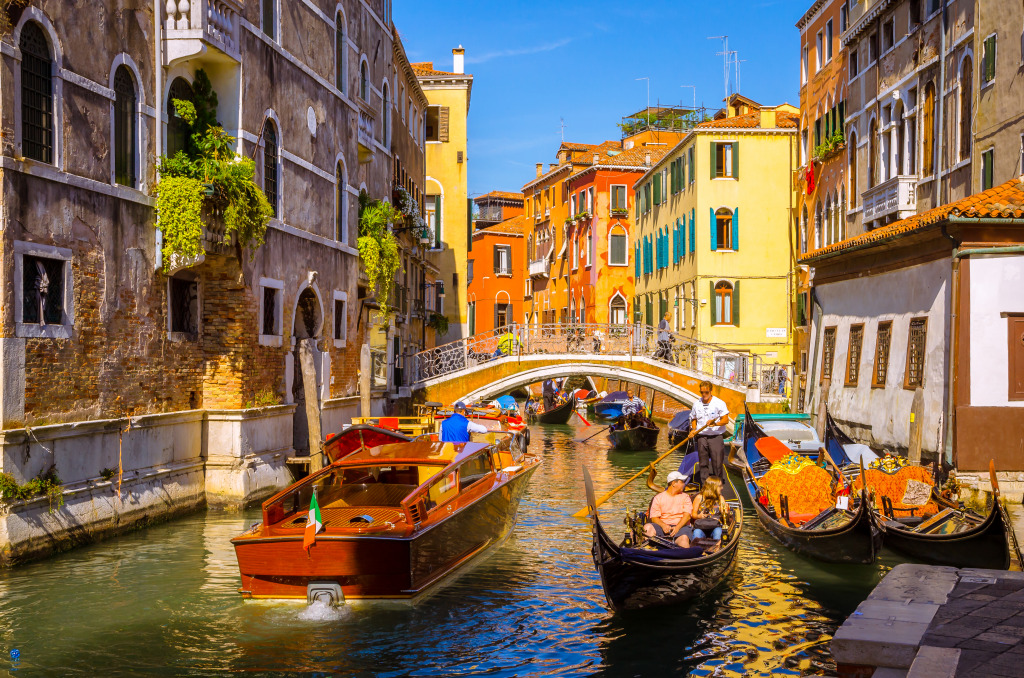 Narrow Canal with Gondolas in Venice jigsaw puzzle in Bridges puzzles on TheJigsawPuzzles.com