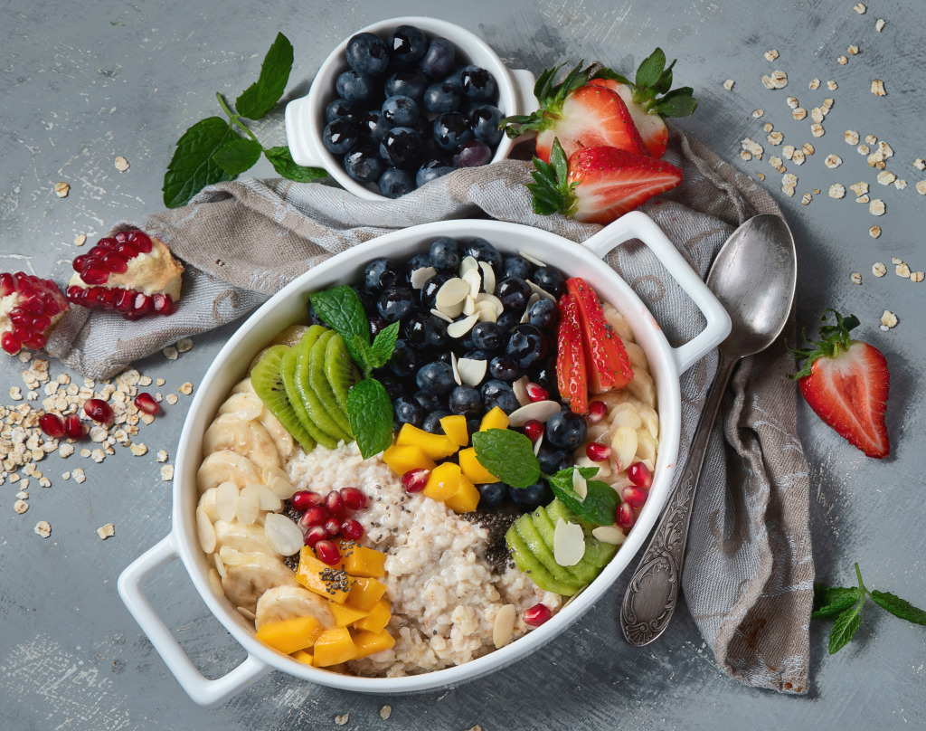 Oatmeal Porridge with Berries jigsaw puzzle in Fruits & Veggies puzzles on TheJigsawPuzzles.com