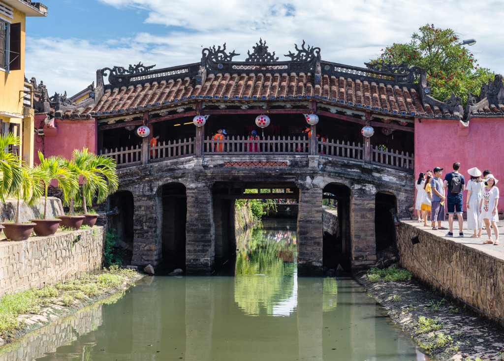 Japanese Bridge in Hoi An, Vietnam jigsaw puzzle in Bridges puzzles on TheJigsawPuzzles.com