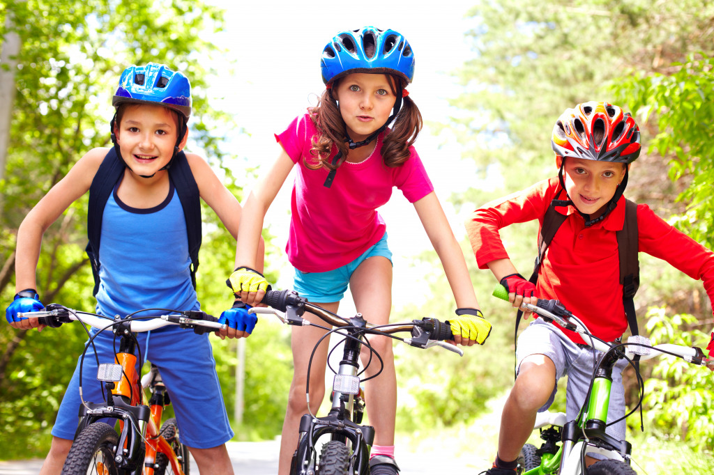 Three Little Cyclists jigsaw puzzle in People puzzles on TheJigsawPuzzles.com
