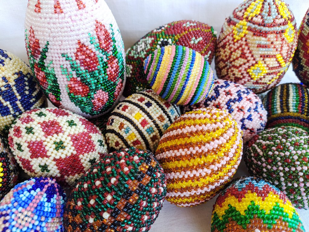 Beaded Easter Eggs jigsaw puzzle in Handmade puzzles on TheJigsawPuzzles.com