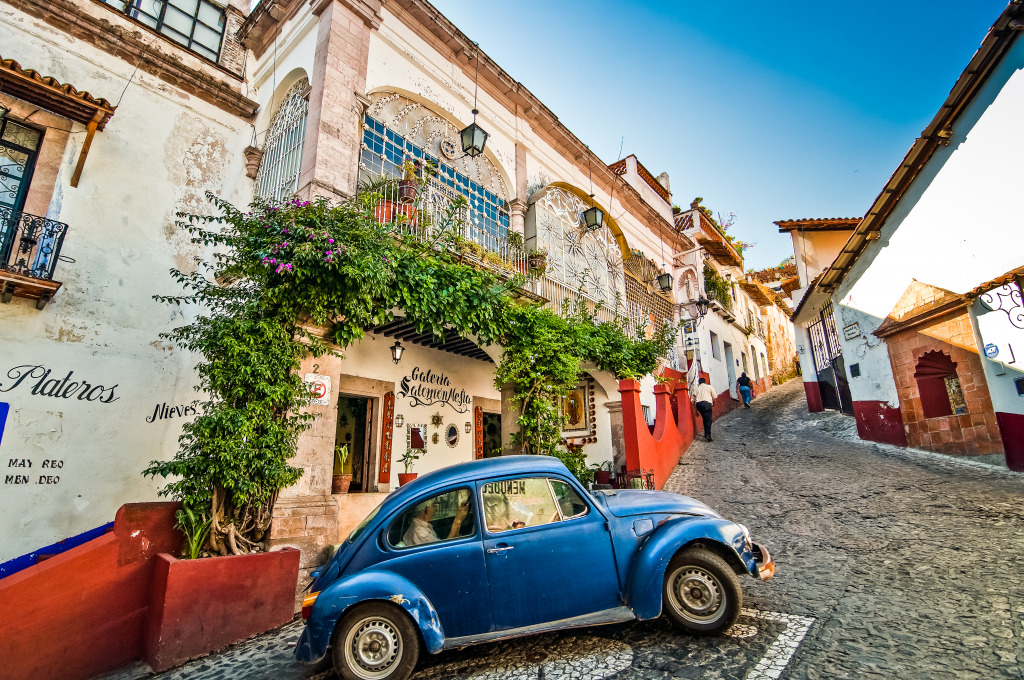 Streets of Taxco, Mexico jigsaw puzzle in Street View puzzles on TheJigsawPuzzles.com