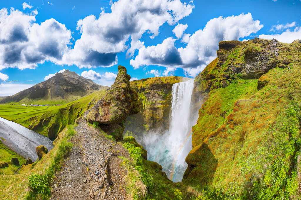 Skogafoss Waterfall in Iceland jigsaw puzzle in Waterfalls puzzles on TheJigsawPuzzles.com