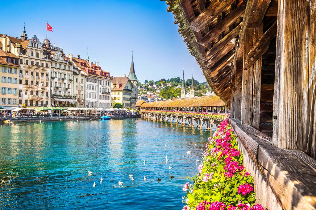 Chapel Bridge, Lucerne, Switzerland jigsaw puzzle in Bridges puzzles on TheJigsawPuzzles.com