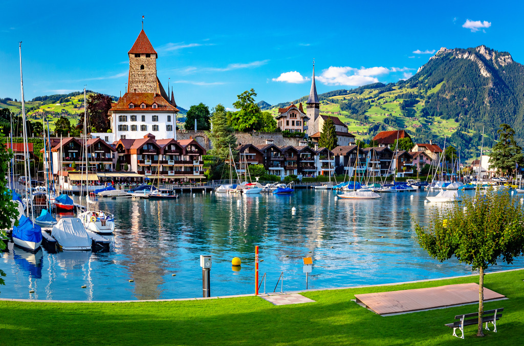 Spiez Castle, Lake Thun, Switzerland jigsaw puzzle in Castles puzzles on TheJigsawPuzzles.com