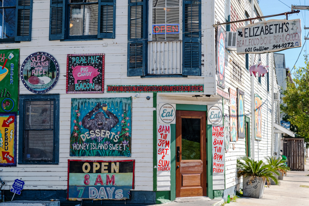 Elizabeth's Restaurant, New Orleans LA jigsaw puzzle in Street View puzzles on TheJigsawPuzzles.com