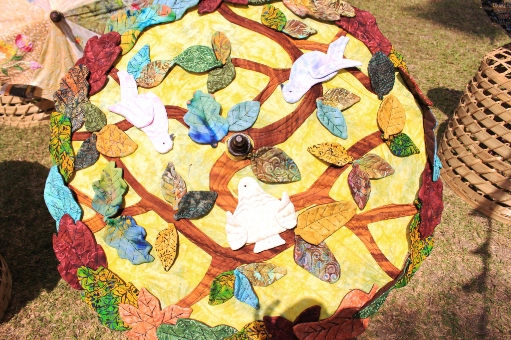 Patchwork Batik Umbrella jigsaw puzzle in Handmade puzzles on TheJigsawPuzzles.com