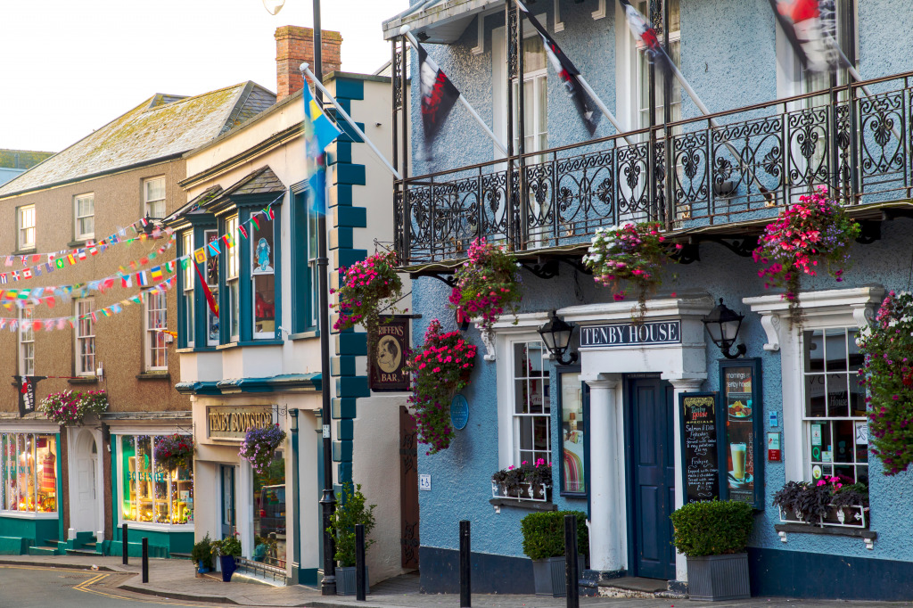 Tenby, Wales jigsaw puzzle in Street View puzzles on TheJigsawPuzzles.com