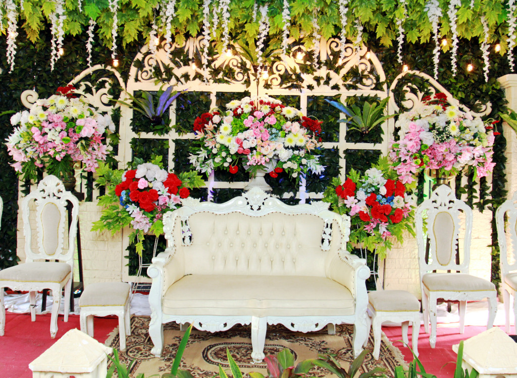 Malaysian Wedding Decorations jigsaw puzzle in Flowers puzzles on TheJigsawPuzzles.com