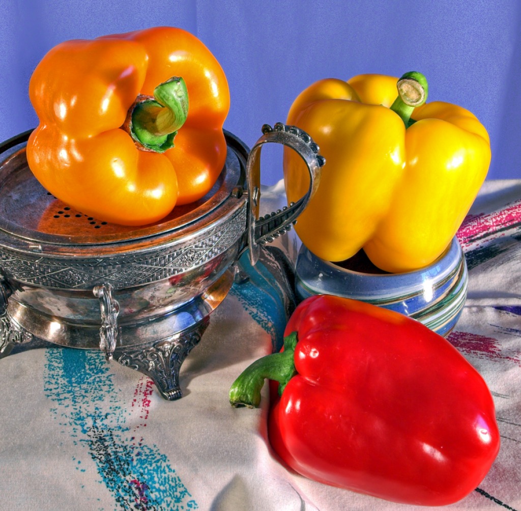 Three Peppers jigsaw puzzle in Fruits & Veggies puzzles on TheJigsawPuzzles.com