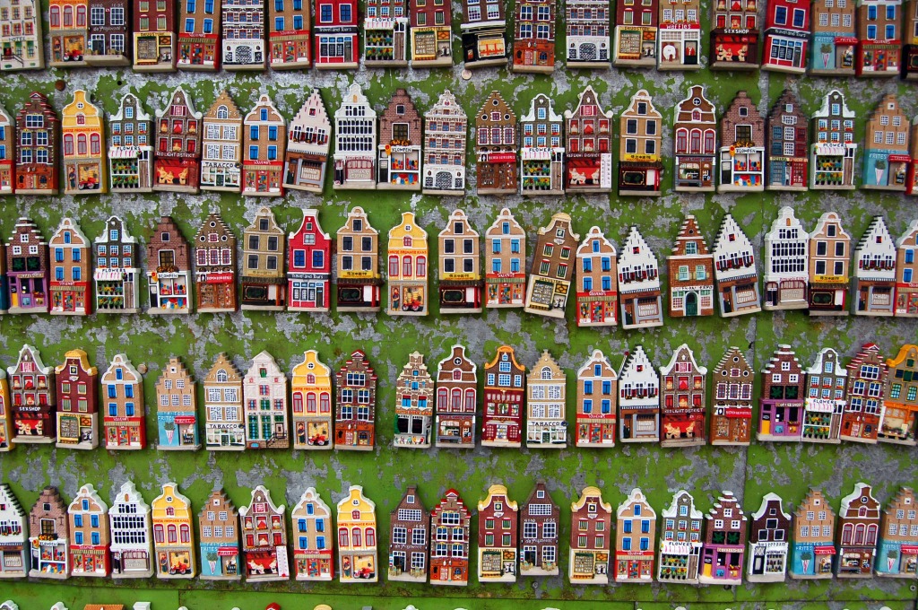Amsterdam Houses jigsaw puzzle in Puzzle of the Day puzzles on TheJigsawPuzzles.com