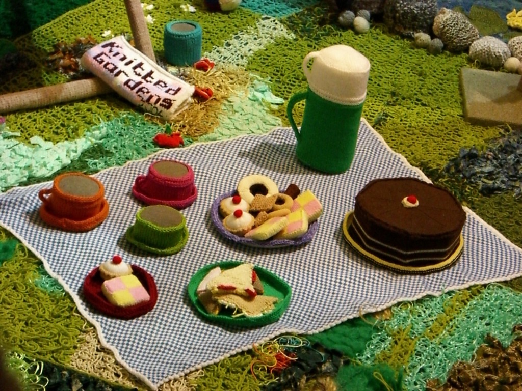 Knitted Picnic jigsaw puzzle in Puzzle of the Day puzzles on TheJigsawPuzzles.com