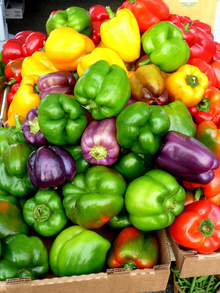 La Plata Farmers Market jigsaw puzzle in Fruits & Veggies puzzles on TheJigsawPuzzles.com